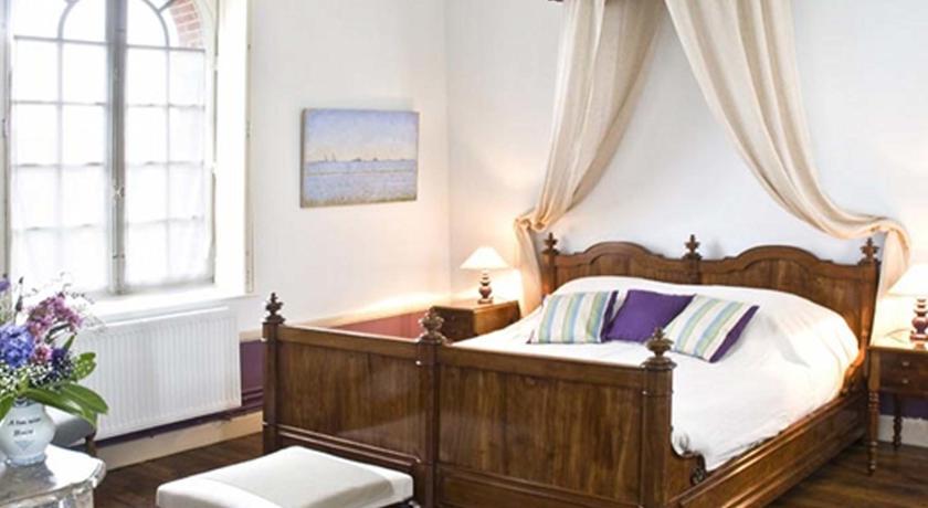 Le Chateau De Bonnemare - Bed And Breakfast Radepont Exterior foto