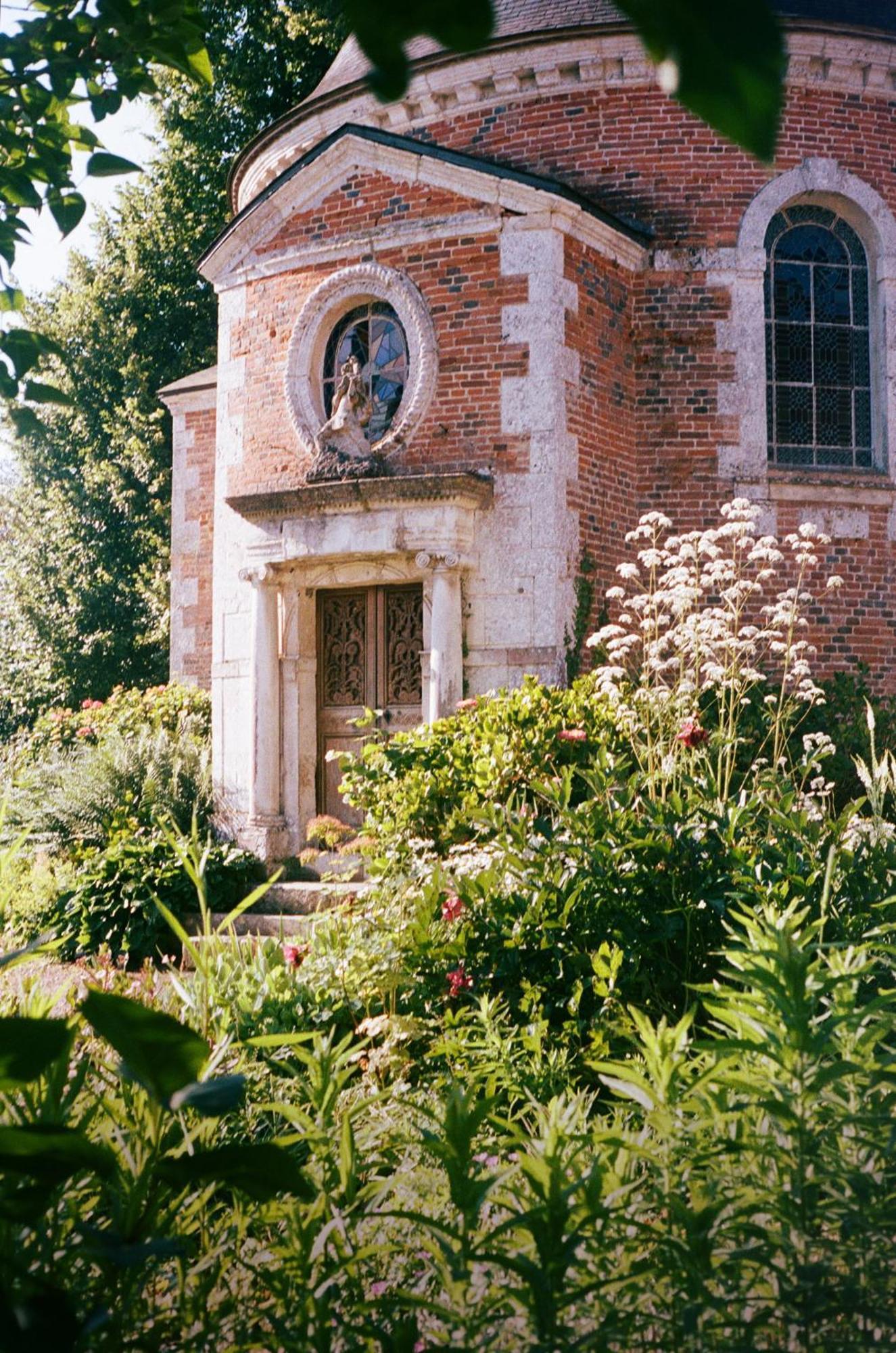 Le Chateau De Bonnemare - Bed And Breakfast Radepont Exterior foto