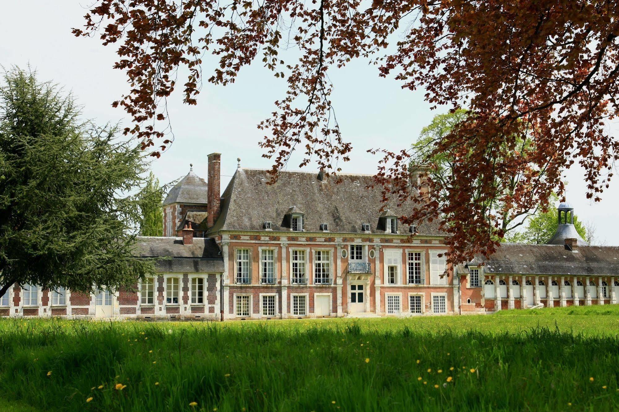 Le Chateau De Bonnemare - Bed And Breakfast Radepont Exterior foto